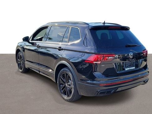 Certified 2022 Volkswagen Tiguan SE R-Line FWD image 3