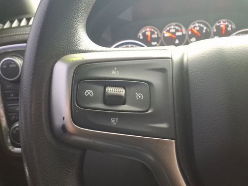 Used 2020 Chevrolet Silverado 1500 LT image 17