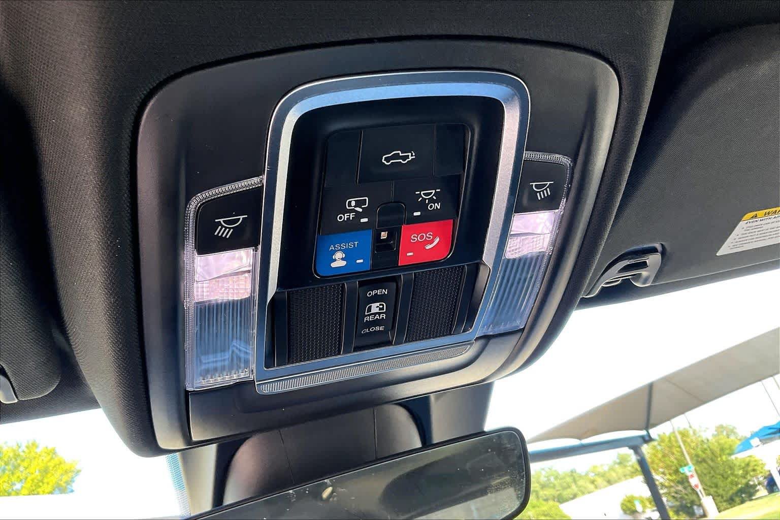 Used 2022 RAM 1500 Limited RWD image 32
