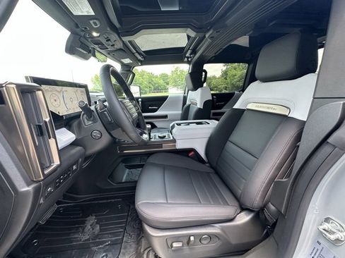 New 2025 GMC Hummer EV 2X image 14