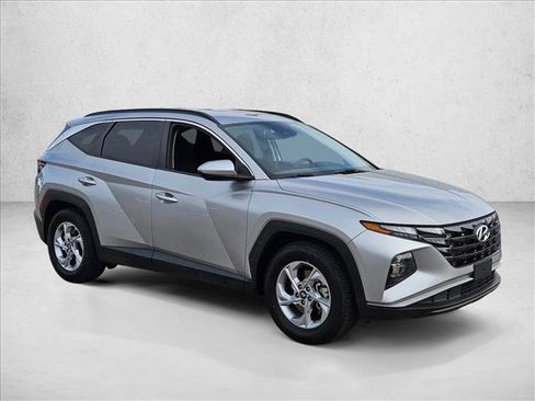 Used 2024 Hyundai Tucson SEL image 3