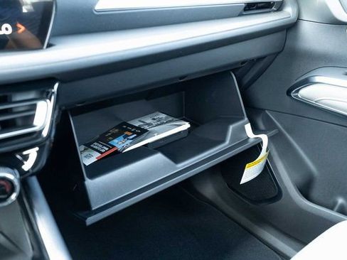 New 2026 Chevrolet Traverse LT w/ Enhanced Driving Package FWD image 19