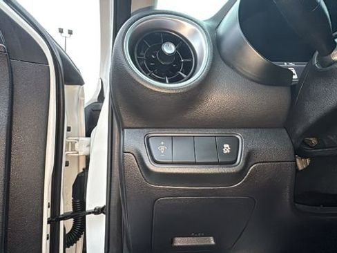 Used 2024 Kia Forte LXS image 14