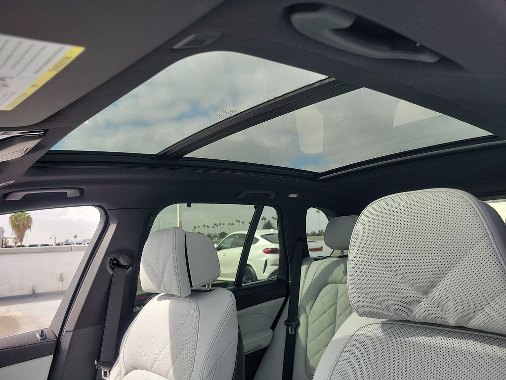 Used 2026 BMW X5 sDrive40i w/ Climate Comfort Package RWD image 35