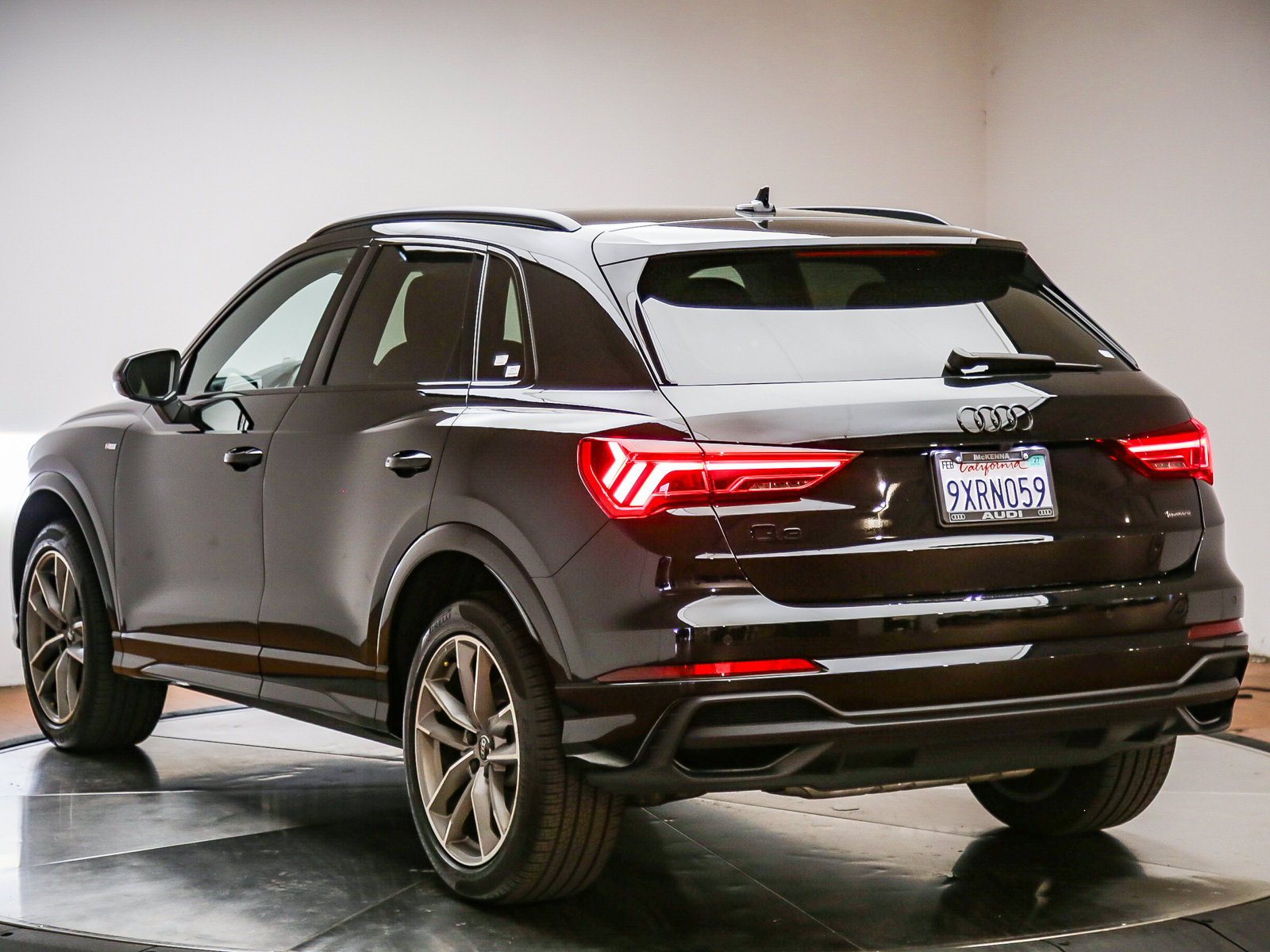 Certified 2025 Audi Q3 2.0T Premium w/ Convenience Package AWD/4WD image 5