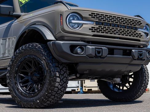 Used 2025 Ford Bronco Badlands AWD/4WD image 15