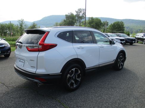 Certified 2019 Honda CR-V Touring image 5