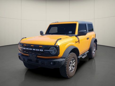Used 2022 Ford Bronco Badlands image 3