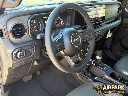 New 2026 Jeep Gladiator Mojave AWD/4WD image 14