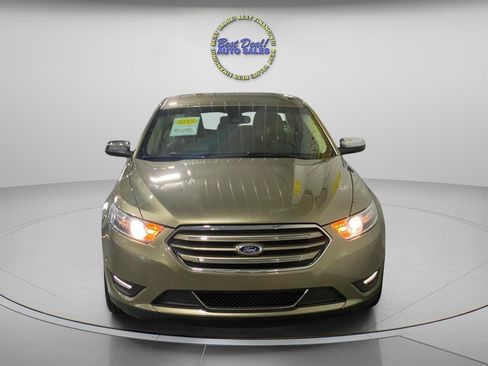 Used 2013 Ford Taurus Limited FWD image 8