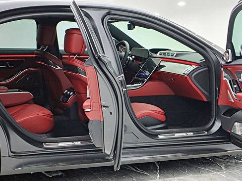 Used 2025 Mercedes-Benz S 63 AMG S image 15
