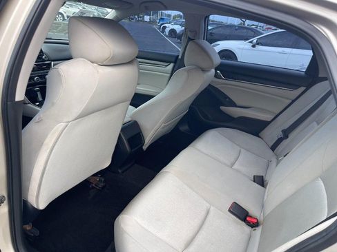 Used 2019 Honda Accord LX image 10