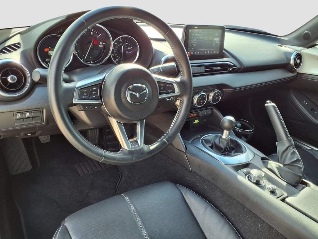 Used 2023 MAZDA MX-5 Miata Grand Touring RWD image 9