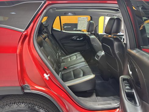 Used 2023 GMC Terrain AT4 w/ Infotainment Package II image 20