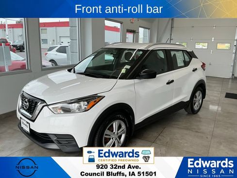 Used 2018 Nissan Kicks S FWD image 5