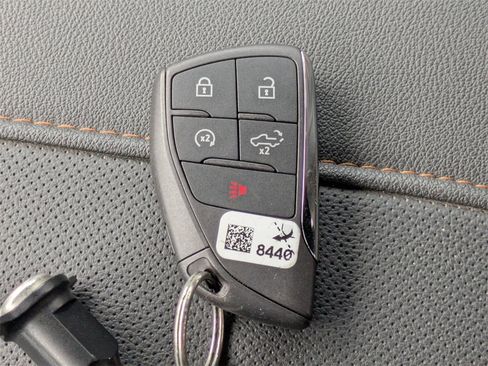 Used 2024 GMC Sierra 2500 AT4 w/ AT4 Preferred Package image 36