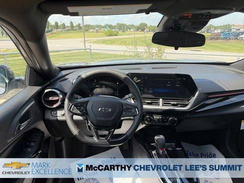 New 2026 Chevrolet Trax RS FWD image 40