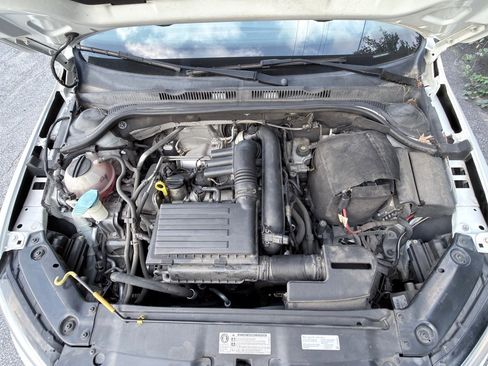 Used 2016 Volkswagen Jetta SE FWD image 49