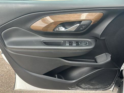 Used 2018 GMC Terrain SLE w/ Driver Convenience Package image 8