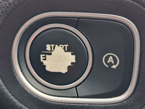 Used 2020 Mercedes-Benz GLE 350 4MATIC image 19