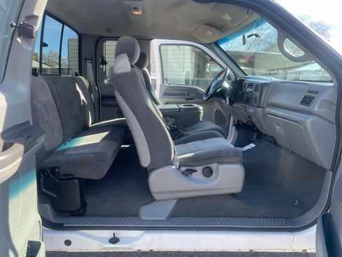 Used 2002 Ford F350 XLT image 13