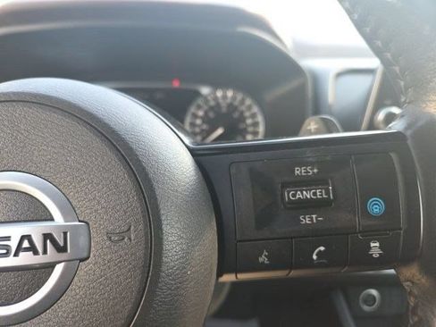 Used 2021 Nissan Rogue SV AWD/4WD image 15
