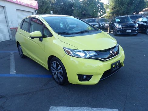 Used 2015 Honda Fit image 2