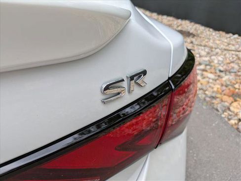Used 2023 Nissan Sentra SR w/ Electronics Package FWD image 15