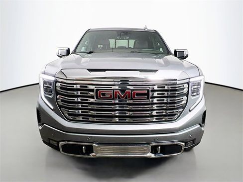 Used 2024 GMC Sierra 1500 Denali image 2