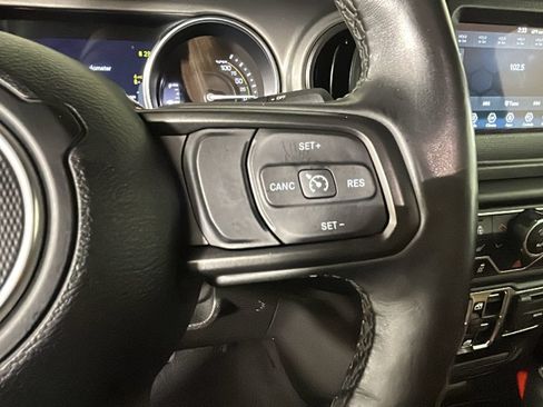 Used 2023 Jeep Wrangler Unlimited w/ Cold Weather Group AWD/4WD image 17