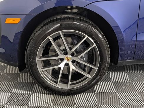 New 2026 Porsche Macan AWD/4WD image 11