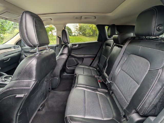 Used 2020 Ford Escape Titanium AWD/4WD image 25