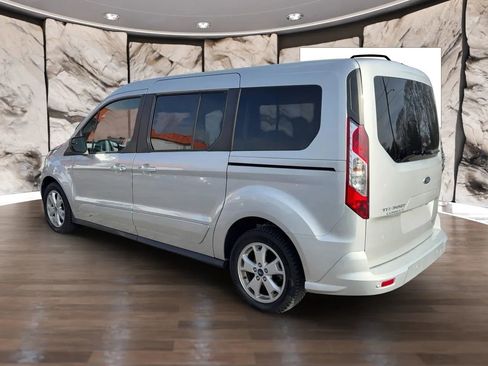 Used 2015 Ford Transit Connect XLT image 3