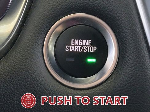 Used 2022 Chevrolet Traverse RS image 28