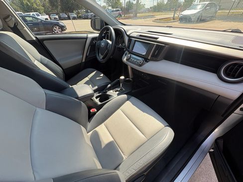 Used 2014 Toyota RAV4 Limited w/ Technology Package FWD image 17