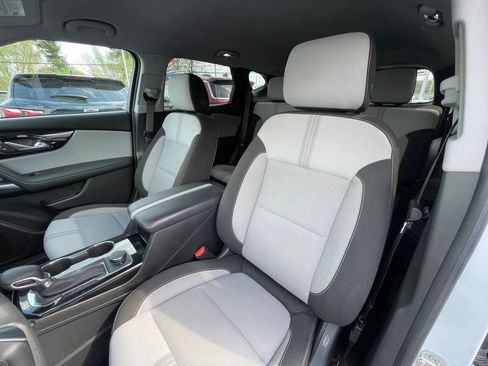 Used 2023 Chevrolet Blazer LT image 17