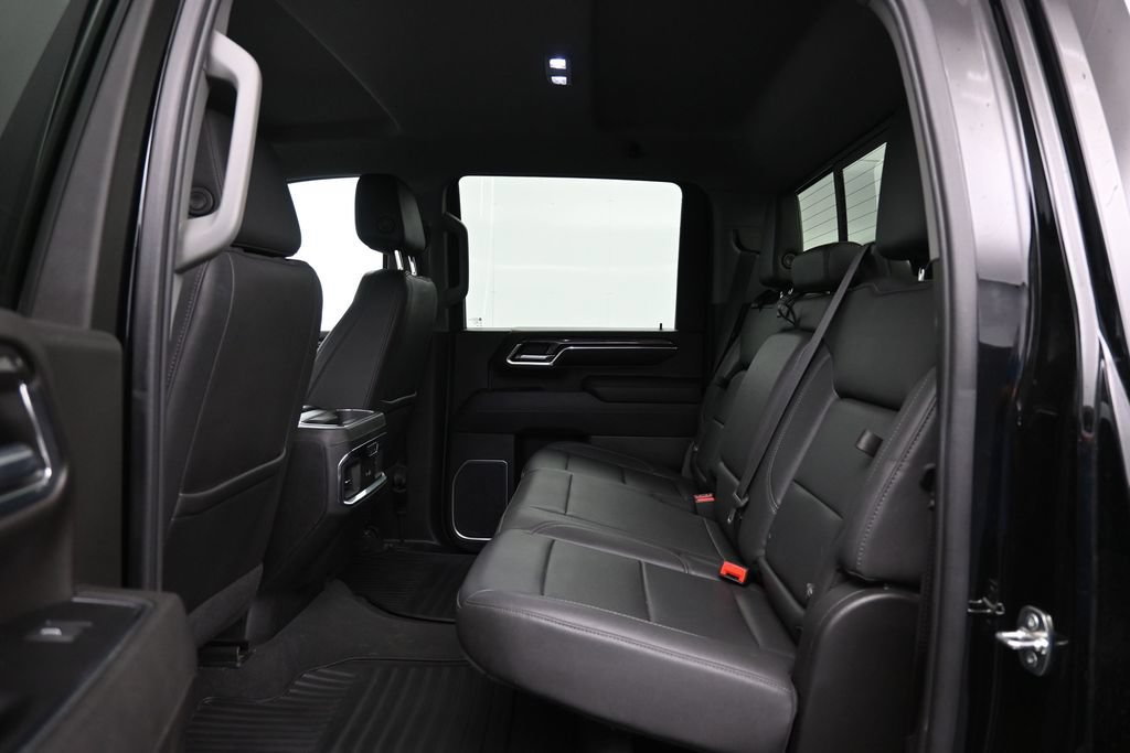 Used 2024 Chevrolet Silverado 2500 LTZ w/ LTZ Convenience Package AWD/4WD image 26