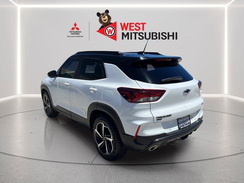 Used 2021 Chevrolet TrailBlazer RS w/ Sun and Liftgate Package AWD/4WD image 4