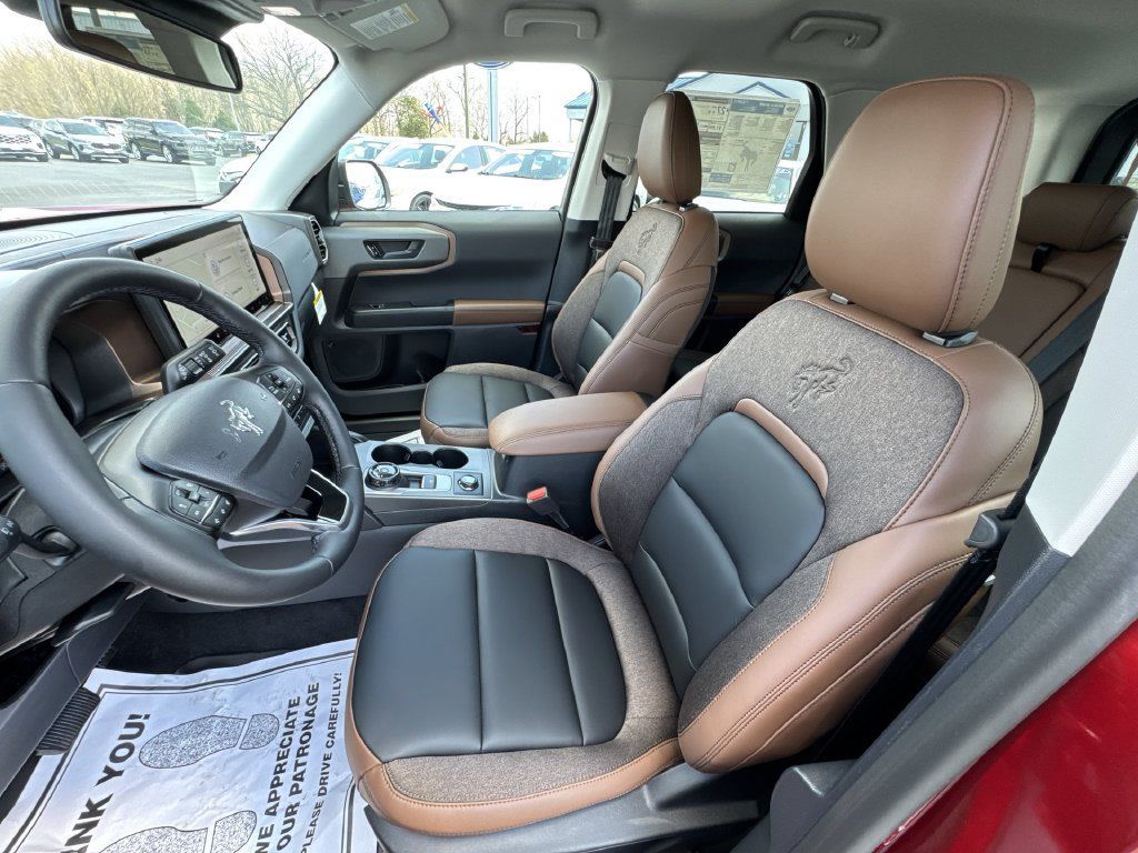 New 2026 Ford Bronco Sport Outer Banks w/ Outer Banks Tech Package+ AWD/4WD image 11