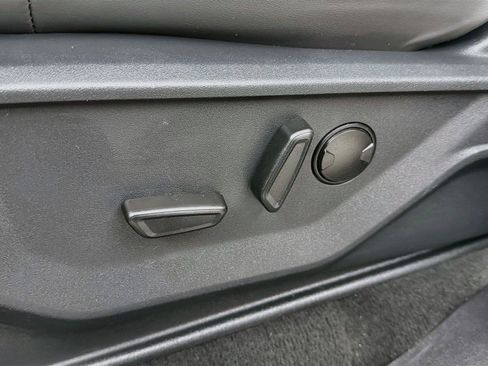 Used 2025 Ford Expedition Active AWD/4WD image 41