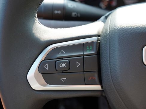 Certified 2023 Jeep Compass Latitude w/ Sun and Sound Group AWD/4WD image 33