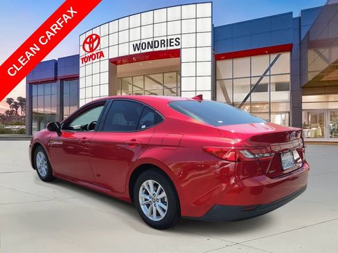 Used 2025 Toyota Camry LE FWD image 8