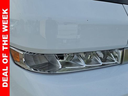 New 2025 Chevrolet Brightdrop 400 image 32