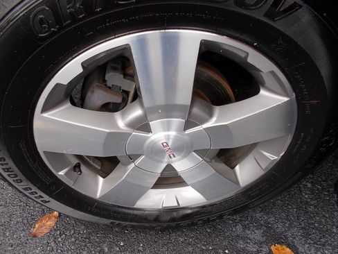 Used 2012 GMC Acadia SLT image 17