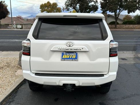 Used 2018 Toyota 4Runner SR5 image 4