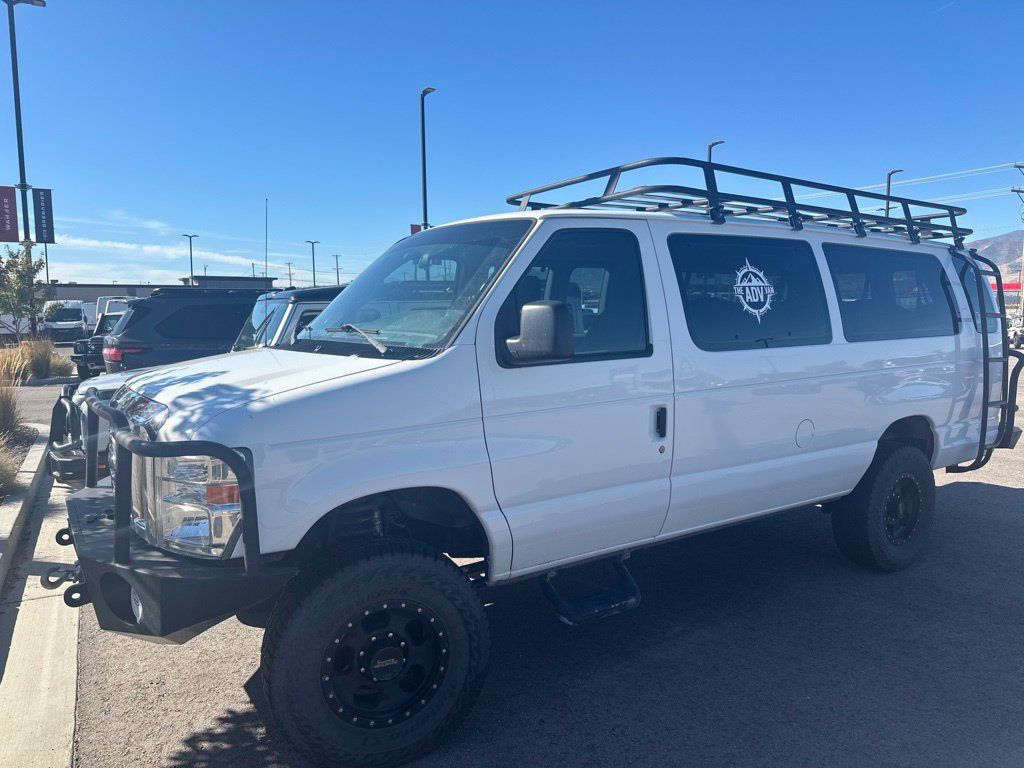 Used 2013 Ford E-350 and Econoline 350 XLT RWD image 2