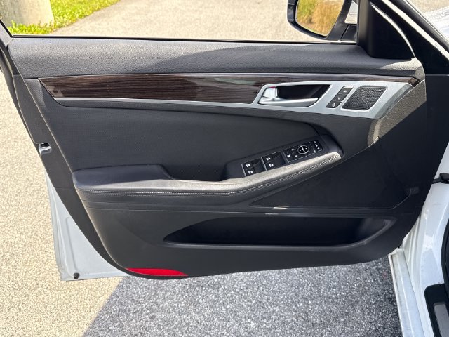 Used 2017 Genesis G80 3.8 AWD/4WD image 24