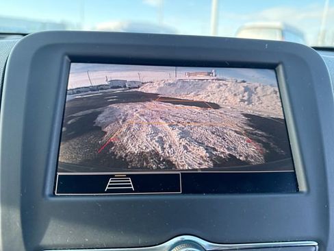 Used 2023 Chevrolet Equinox LT FWD image 17