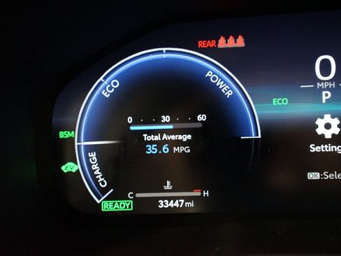 Used 2024 Toyota RAV4 Limited image 16