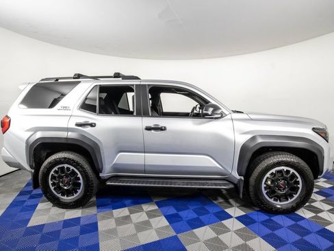Used 2025 Toyota 4Runner TRD Off-Road AWD/4WD image 5